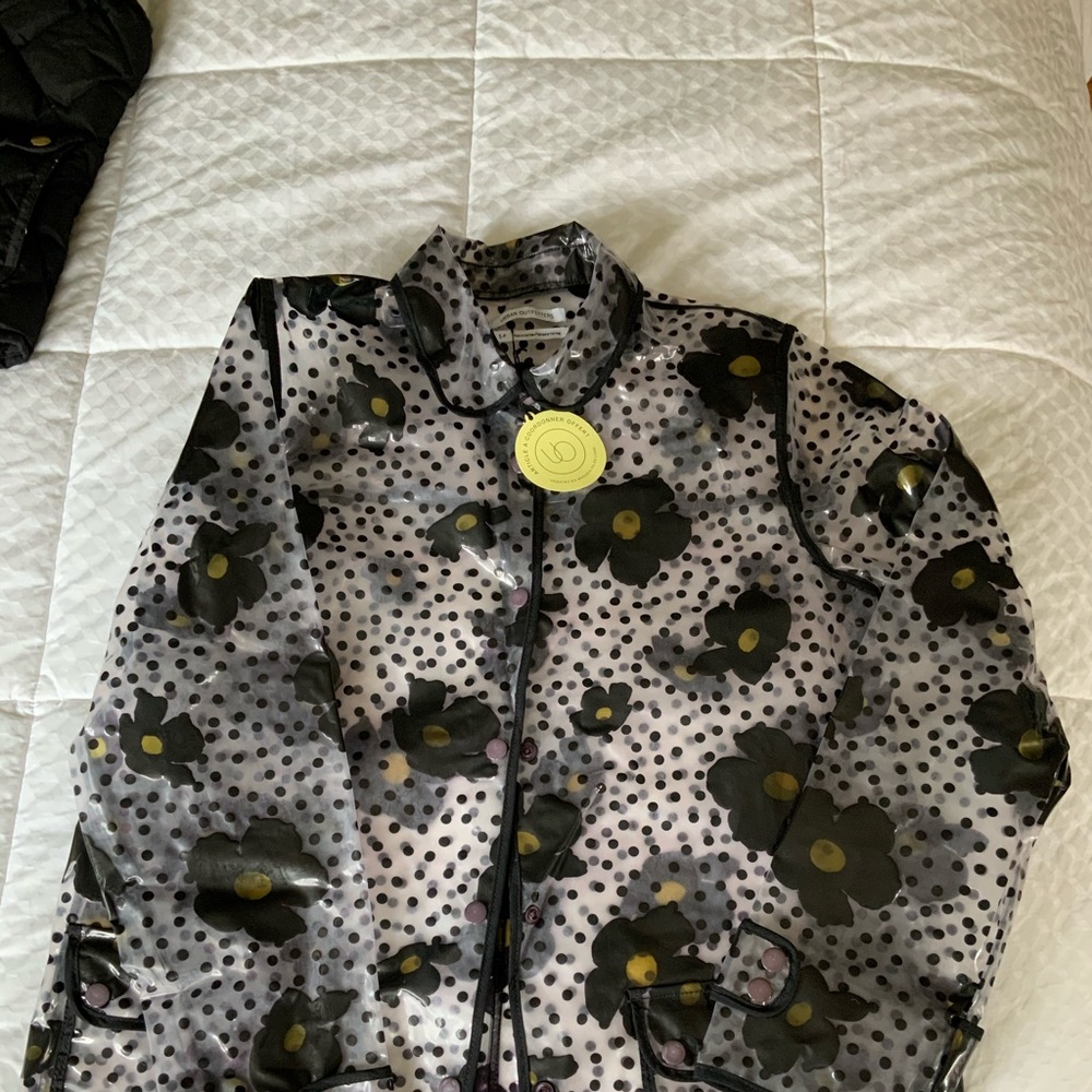 Cute NWT Spring raincoat from Urban Outfitters